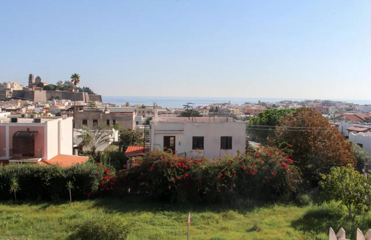 Casa Vacanza Artemis Lipari  Exterior photo