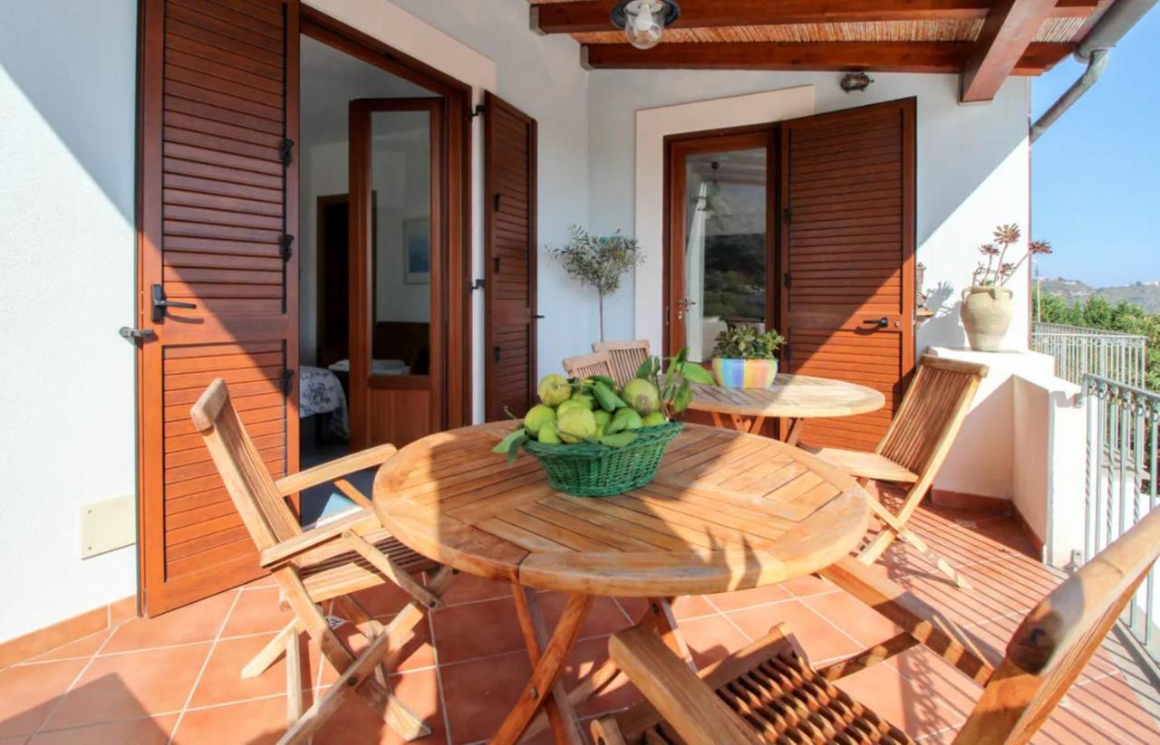 Casa Vacanza Artemis Lipari  Exterior photo